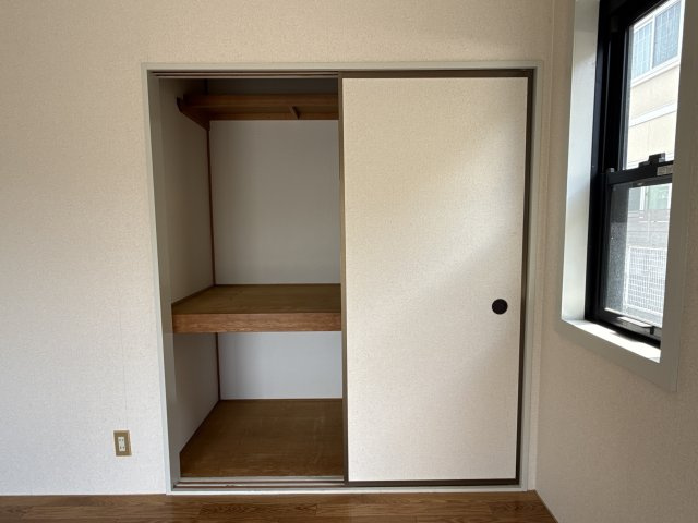 セジュール北八代　A棟の収納