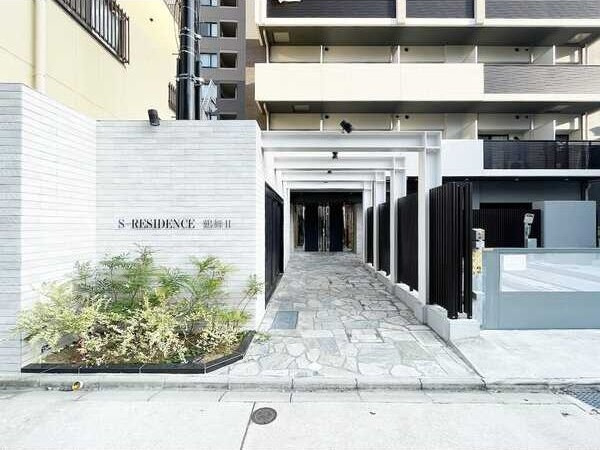 S-RESIDENCE鶴舞Ⅱのエントランス