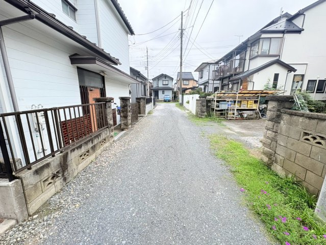 川越市山田　建築条件なし売地　東武東上線『川越市駅』徒歩33分　【山田小学区】の前面道路含む現地写真