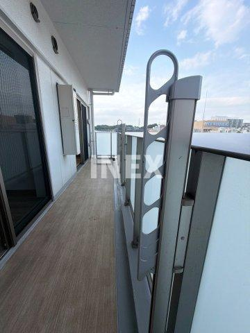 横浜市戸塚区品濃町の賃貸マンションのバルコニー