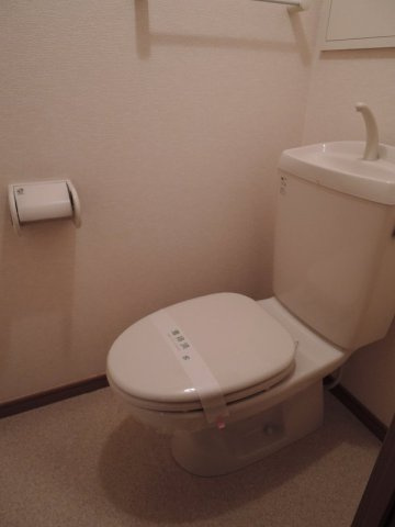 プリマベーラのトイレ|落ち着いたトイレです