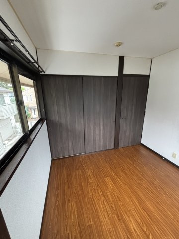 中２丁目貸家の収納|2階 4.5帖　洋室収納