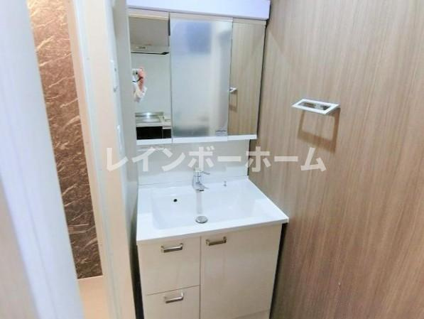 ＦＡＩＲＦＩＥＬＤ　ＣＯＴＴＡＧＥの独立洗面台