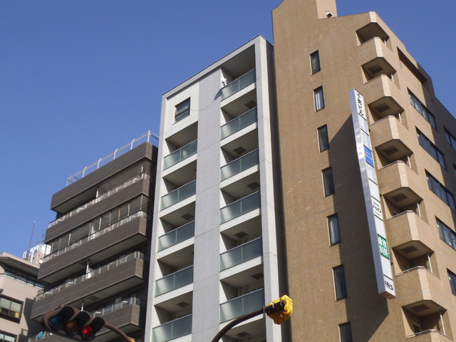 クリニックプラザ２１の外観|キレイめの建物です！１階はクリニックになっております