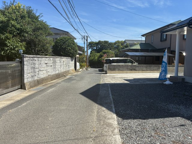 草江リフォーム済み戸建の前面道路含む現地写真