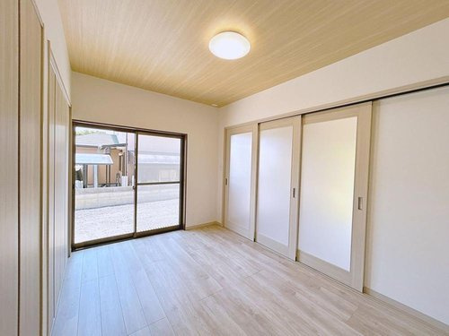 草江リフォーム済み戸建の洋室
