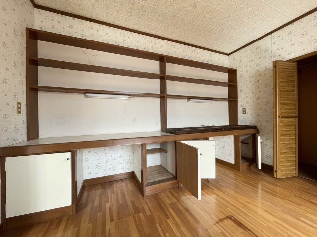 中居林字平29－15　中古住宅の内装