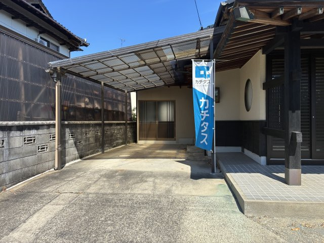 宇部市末広町リフォーム済み戸建ての駐車場