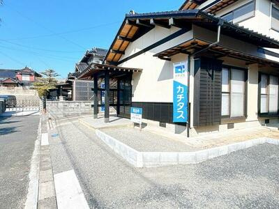 宇部市末広町リフォーム済み戸建ての前面道路含む現地写真