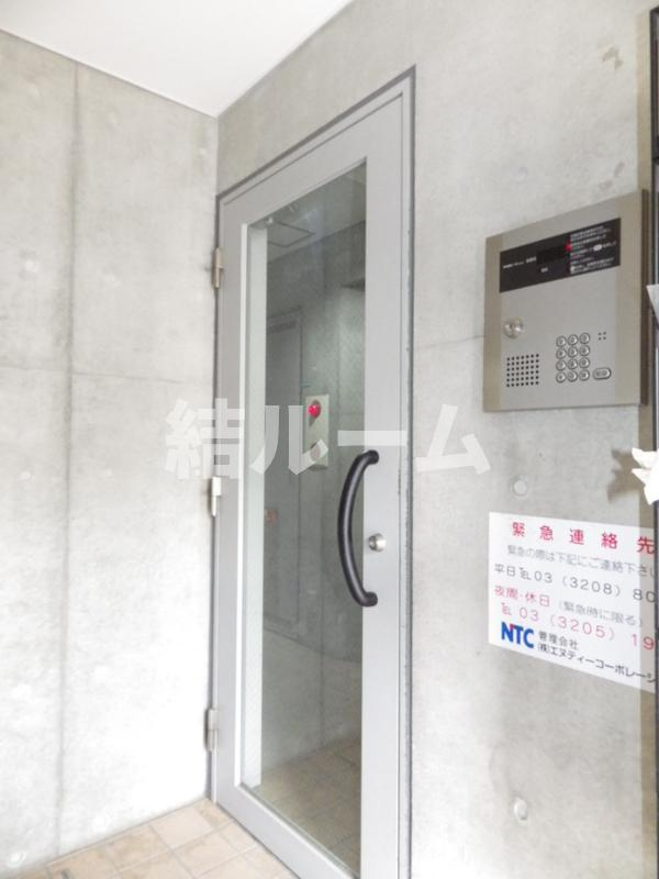 豊島区西池袋４丁目の賃貸マンションのエントランス