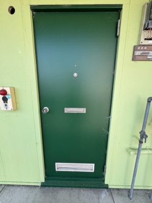 【玄関】 | 新泉ハイツB棟