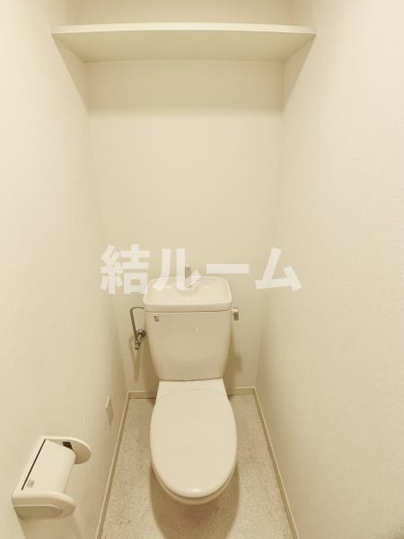 新宿区中落合３丁目の賃貸マンションのトイレ