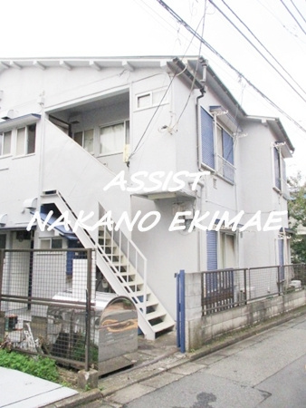 朝霞ハイツ南棟のエントランス
