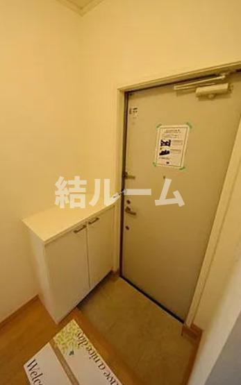 練馬区中村南２丁目のアパートの玄関