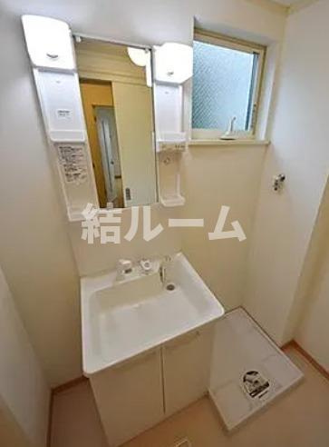 練馬区中村南２丁目のアパートの洗面所