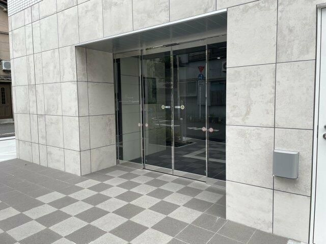 ＧＥＮＯＶＩＡ南千住Ⅵｓｋｙｇａｒｄｅｎのエントランス