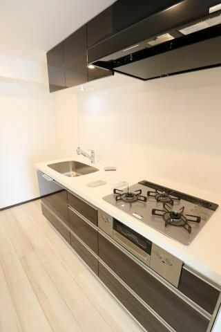 ＧＥＮＯＶＩＡ南千住Ⅵｓｋｙｇａｒｄｅｎのキッチン