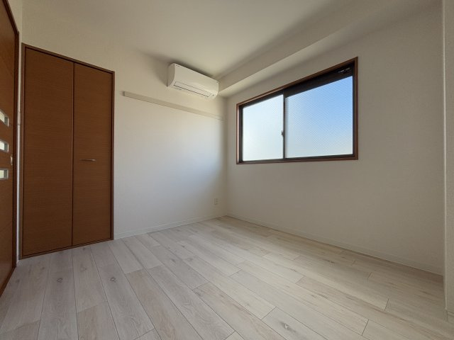 【寝室】 | ラシーヌ御崎