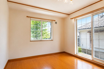 【洋室】 | ◆◇横浜市戸塚区俣野町　中古戸建◇◆ | ◆柔らかい陽光が差し込む明るいお部屋を演出する設計。彩光の取れる窓が気持ちの良いお部屋を創り上げます