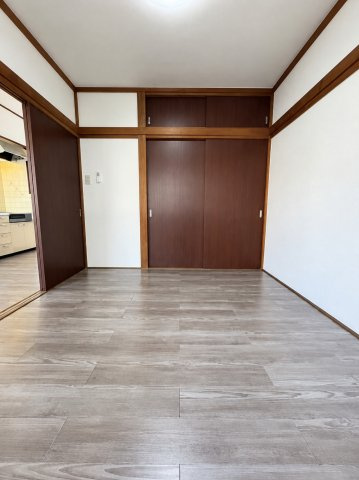 千葉市中央区本町３丁目の賃貸マンションの内装