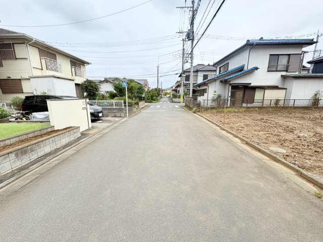 川越市山田　建築条件なし売地　東武東上線『川越駅』バス15分　【山田小学区】の前面道路含む現地写真