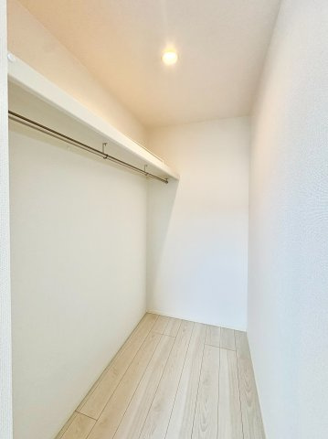 《仲介手数料半額》ふじみ野市駒林元町2期　全6棟　２号棟の洋室|WIC