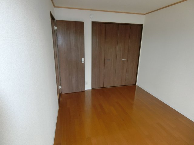 シャンピア吉久Aの洋室