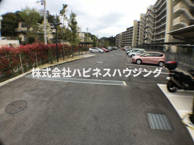 クレストフォルム柏サウスウイングの駐車場|空き要確認
