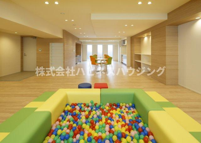 クレストフォルム柏サウスウイングのロビー