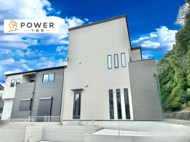 ファーストタウン　豊田市第4東山町の外観|上品で飽きのこない外観デザインを採用。誰から見ても好印象を与える、落ち着いた佇まいとなっています。									
									