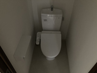 【トイレ】 | LIBTH安里 | ※写真は別のお部屋を使用しています。