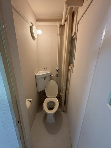 岡崎橋第二市街地住宅のトイレ