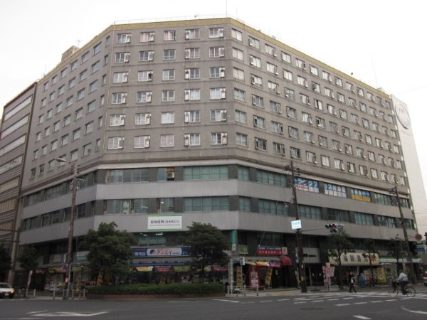 岡崎橋第二市街地住宅の外観