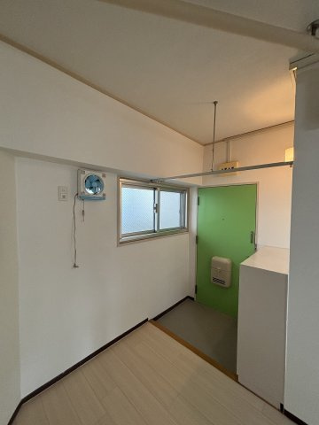 岡崎橋第二市街地住宅の玄関