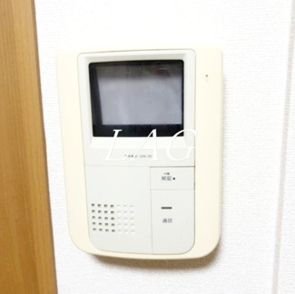 【セキュリティ】 | 胡桃ガーデン | モニター付インターホンです。
