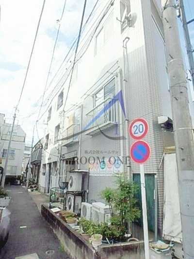 メゾン三輪