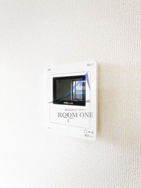 ブロッサムテラス町屋のセキュリティ|モニター付きインターホンです。