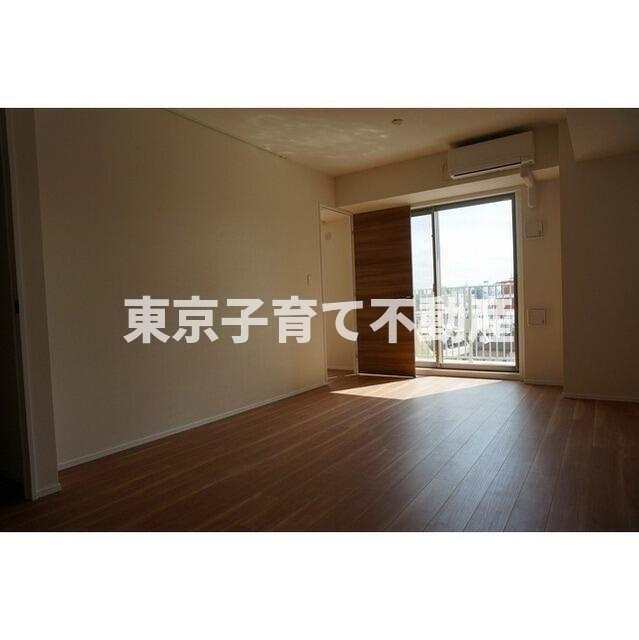 アンビエンテ駒込の居間・リビング
