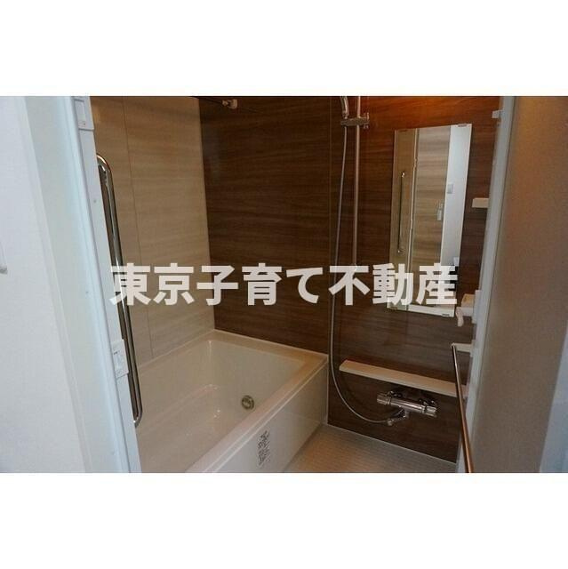 アンビエンテ駒込の浴室