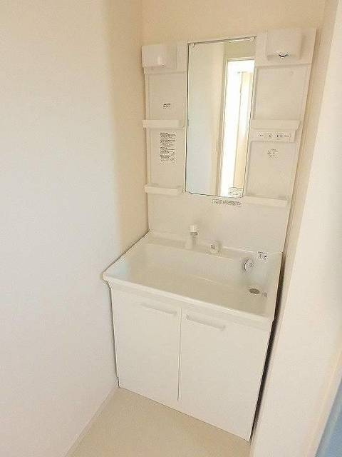 アンソレイエ松葉1の独立洗面台