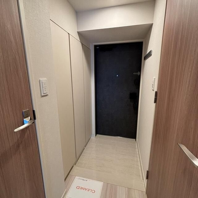 パークアクシス新宿百人町の玄関