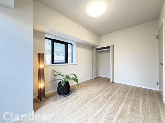 オリンポス八広の洋室|ドキドキの新生活も、安心してスタート。ぴったりの住まいを見つけませんか？クランディアが一緒に住まい選びをサポートします‼　まずは、お気軽にお問合せください　＃クランディア