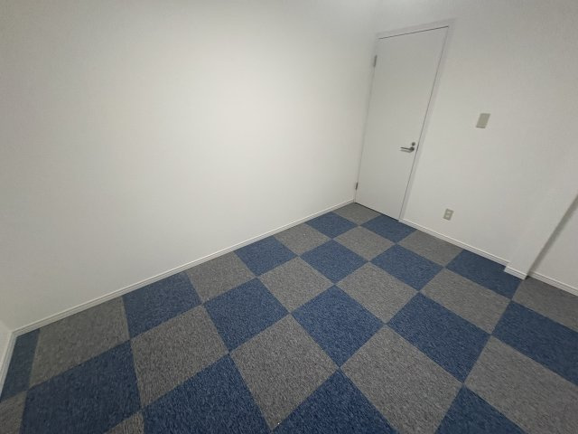 カリンビル