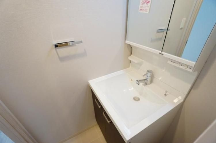 LIMERESIDENCE HIKIFUNEの洗面所