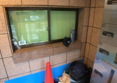 【受付】 | ドラゴンマンション小田急相模原壱番館 | 受付はマンションコンシェルジュがいる場合もあれば、管理人が滞在する小部屋を総称して呼ぶことがあります。主にエントランスに設置されていることから、防犯面でも期待ができます。防犯設備がない場合はより安心！