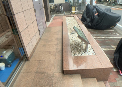 【内装】 | ドラゴンマンション小田急相模原壱番館 | 共有部分は、住民なら誰もが使える設備のこと。例えば駐車場やエレベーター、インターネット設備、セキュリティ設備などがあります。他にも、マンションの廊下・外部階段やエントランス・ゴミ置き場などがあります。