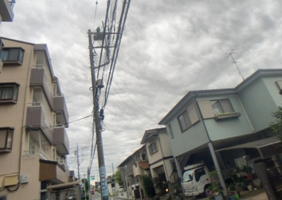 【展望】 | ドラゴンマンション小田急相模原壱番館 | 景色重視でお家選ぶをするとスーパーが遠い！学校が遠い！など生活をするうえで利便性で困ることもあります。まず一度現地を見学する際に、周辺の施設などがあるかを確認し、暮らし始めた後のことを想像しましょう。
