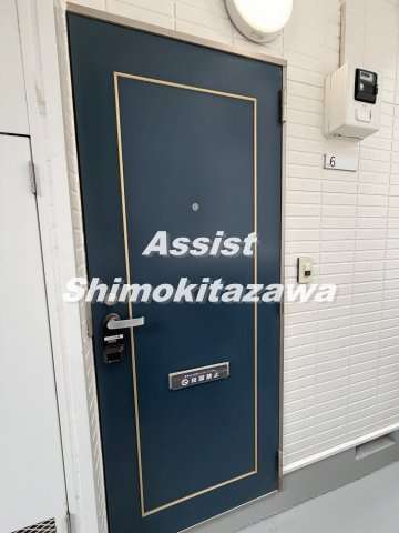 池尻アサカコーポの玄関