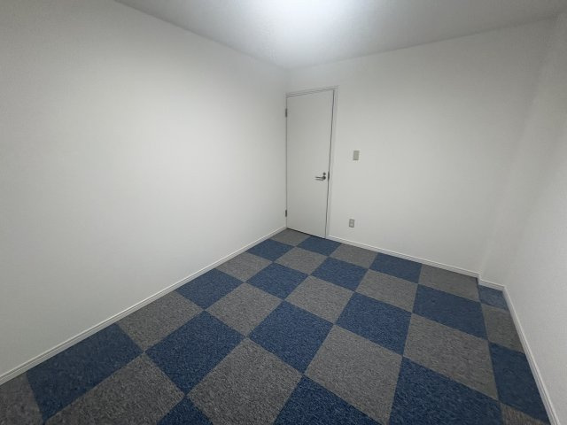 カリンビル
