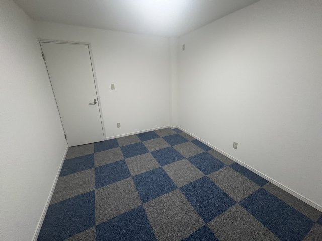 カリンビル